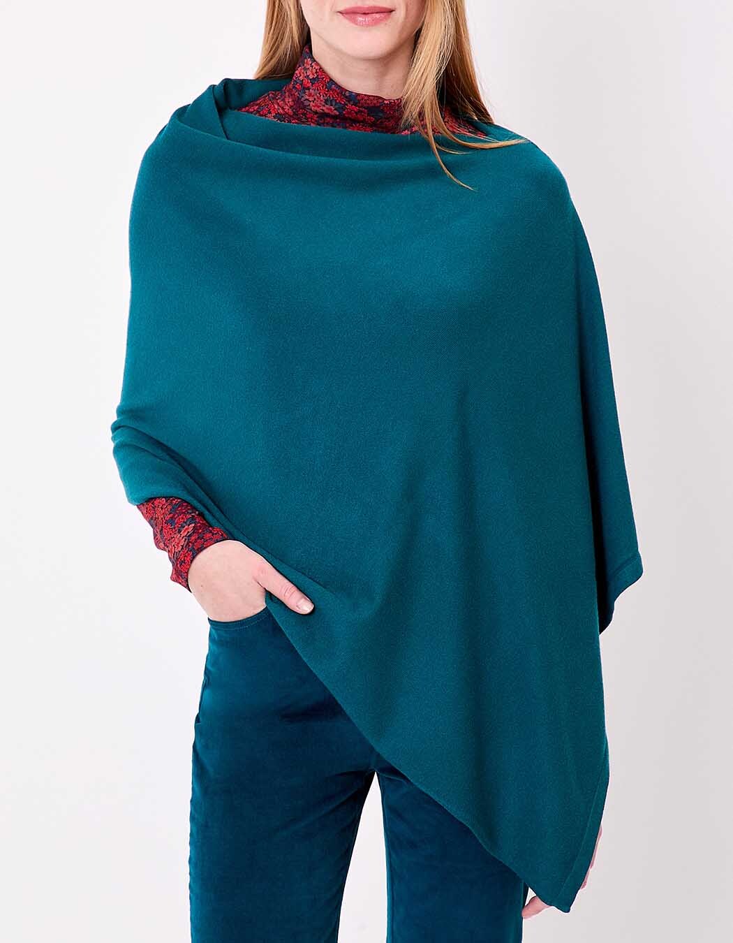 Women's knit poncho femme La Fiancée