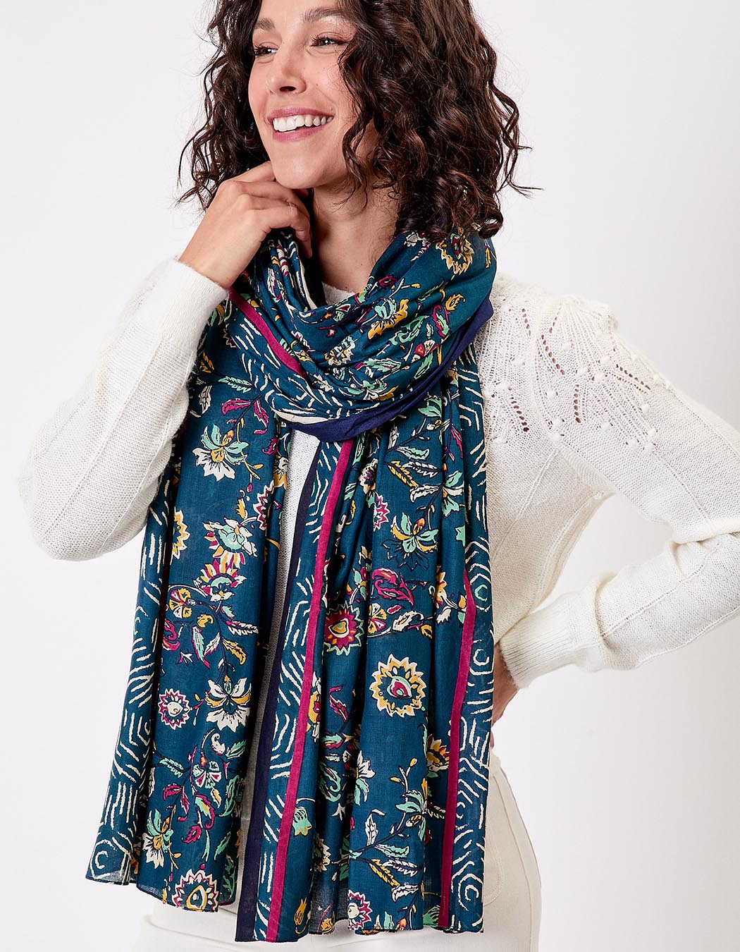 Large printed fluid stole femme La Fianc&eacute;e