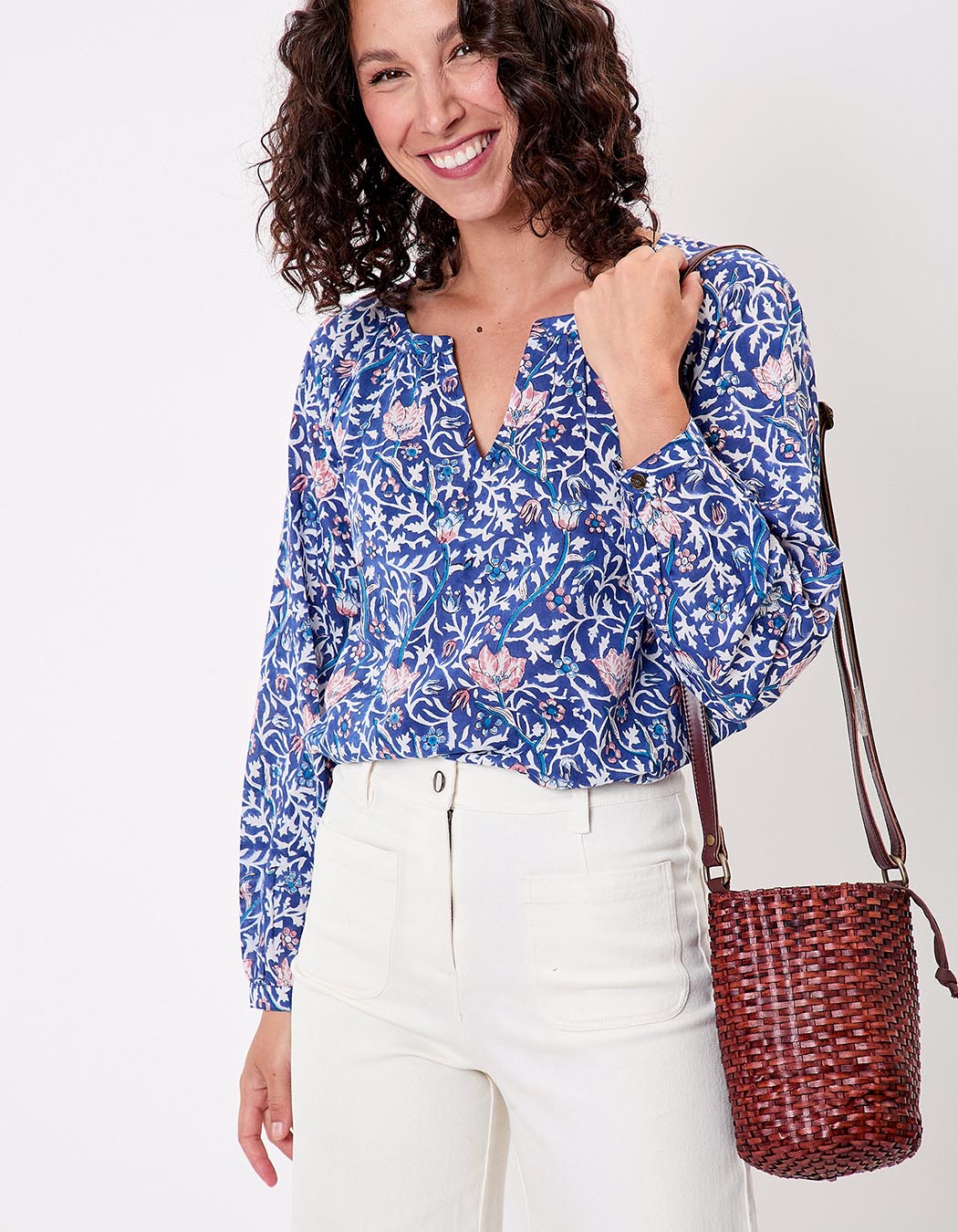 Woven leather bucket bag femme La Fiancée