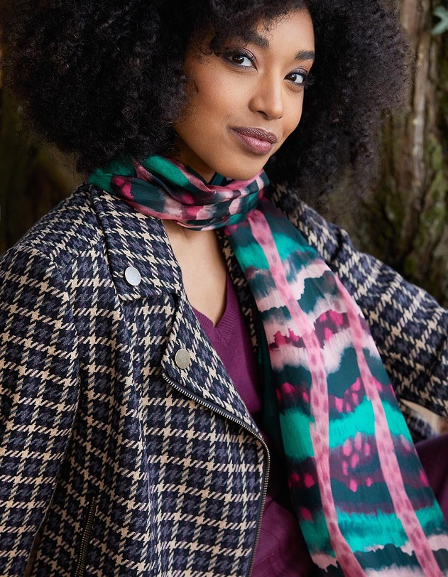 Printed rectangular silk scarf femme La Fianc&eacute;e