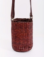 Woven leather bucket bag femme La Fiancée