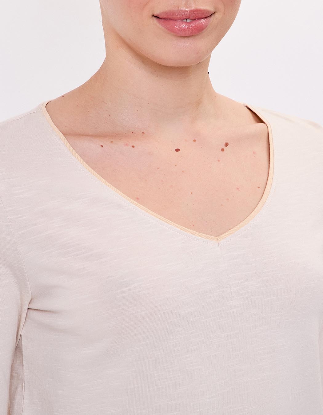 Plain organic cotton V-neck T-shirt femme La Fiancée