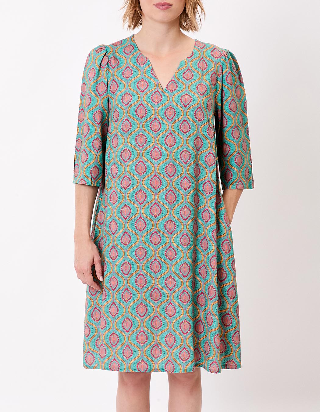 Flowy flared dress with 3/4 sleeves femme La Fiancée