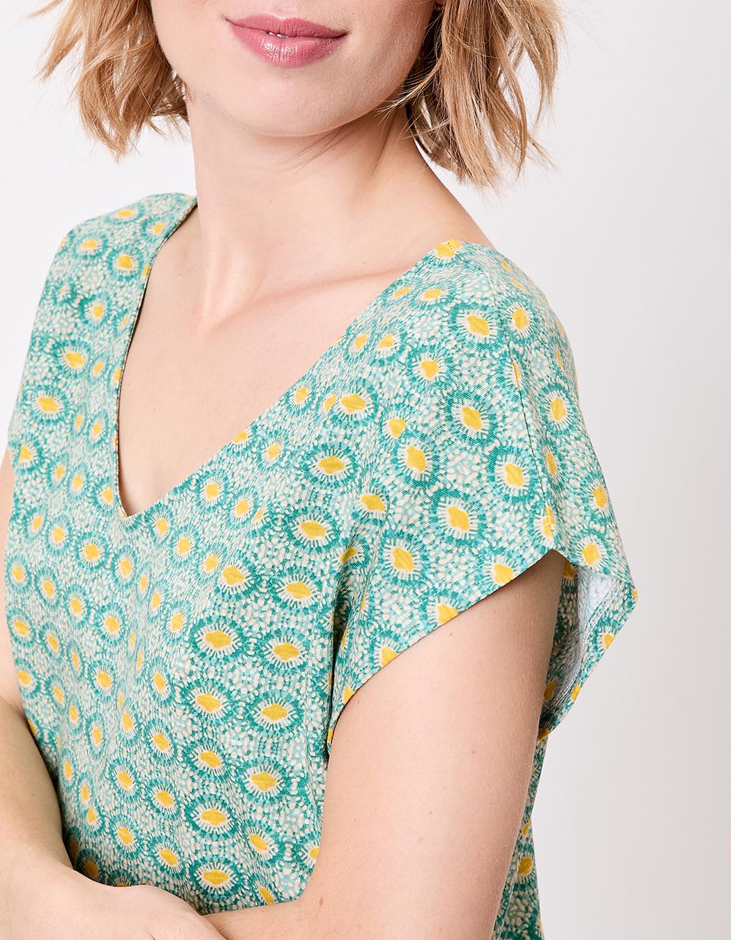 Organic cotton V-neck T-shirt femme La Fiancée