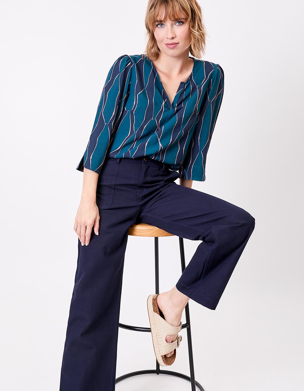 Flowy Tunisian collar blouse femme La Fianc&eacute;e