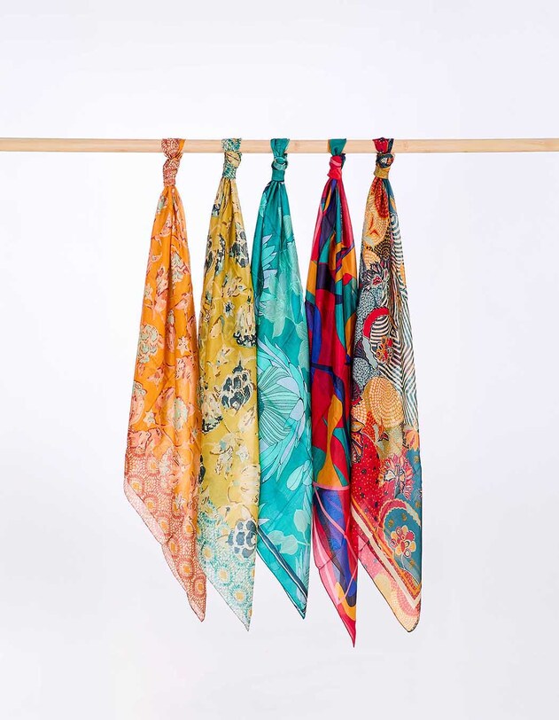 Printed silk scarf femme La Fianc&eacute;e