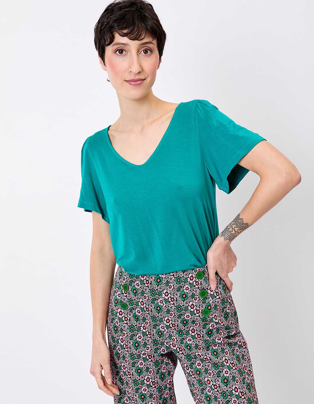 Flowy knit V-neck T-shirt femme Princesse Nomade
