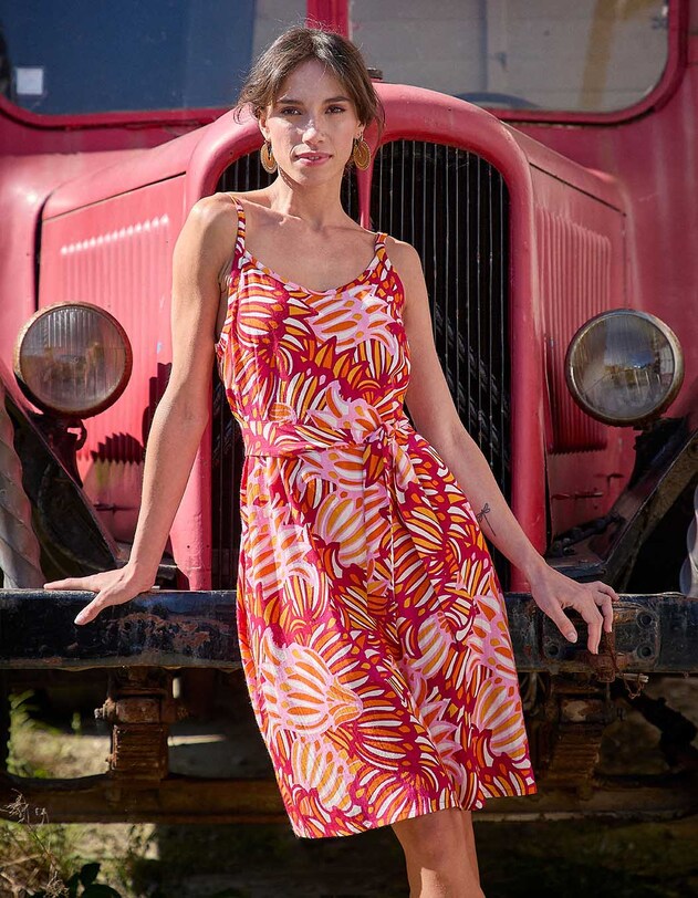 Sleeveless flowing dress with belt femme La Fianc&eacute;e