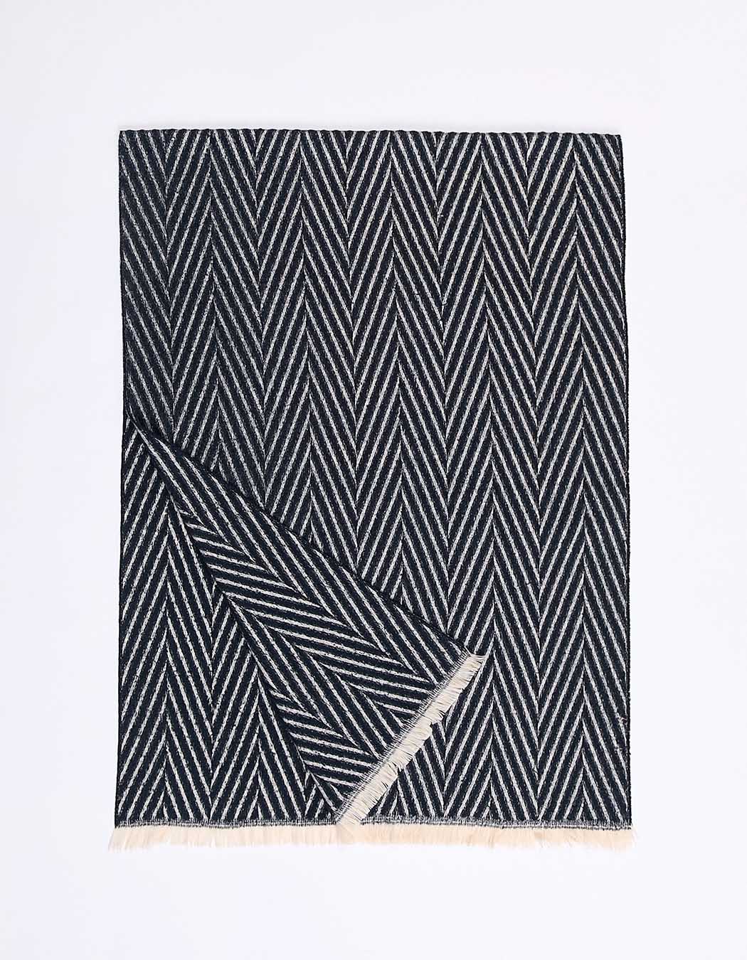 Herringbone fringed scarf femme La Fianc&eacute;e