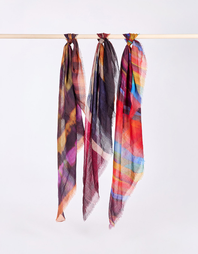 Printed wool scarf femme La Fianc&eacute;e