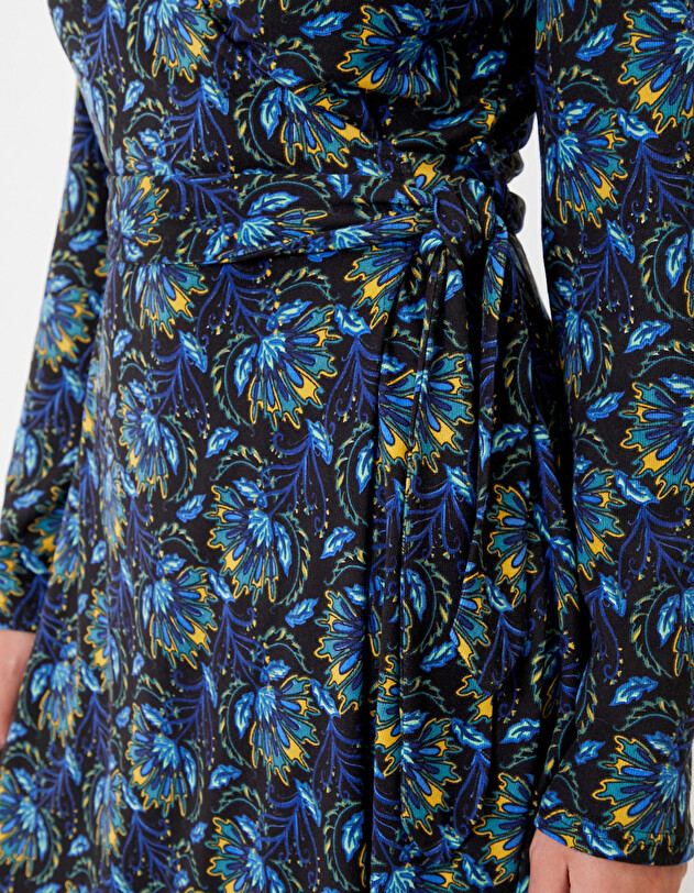 Jersey knit wrap dress femme La Fianc&eacute;e
