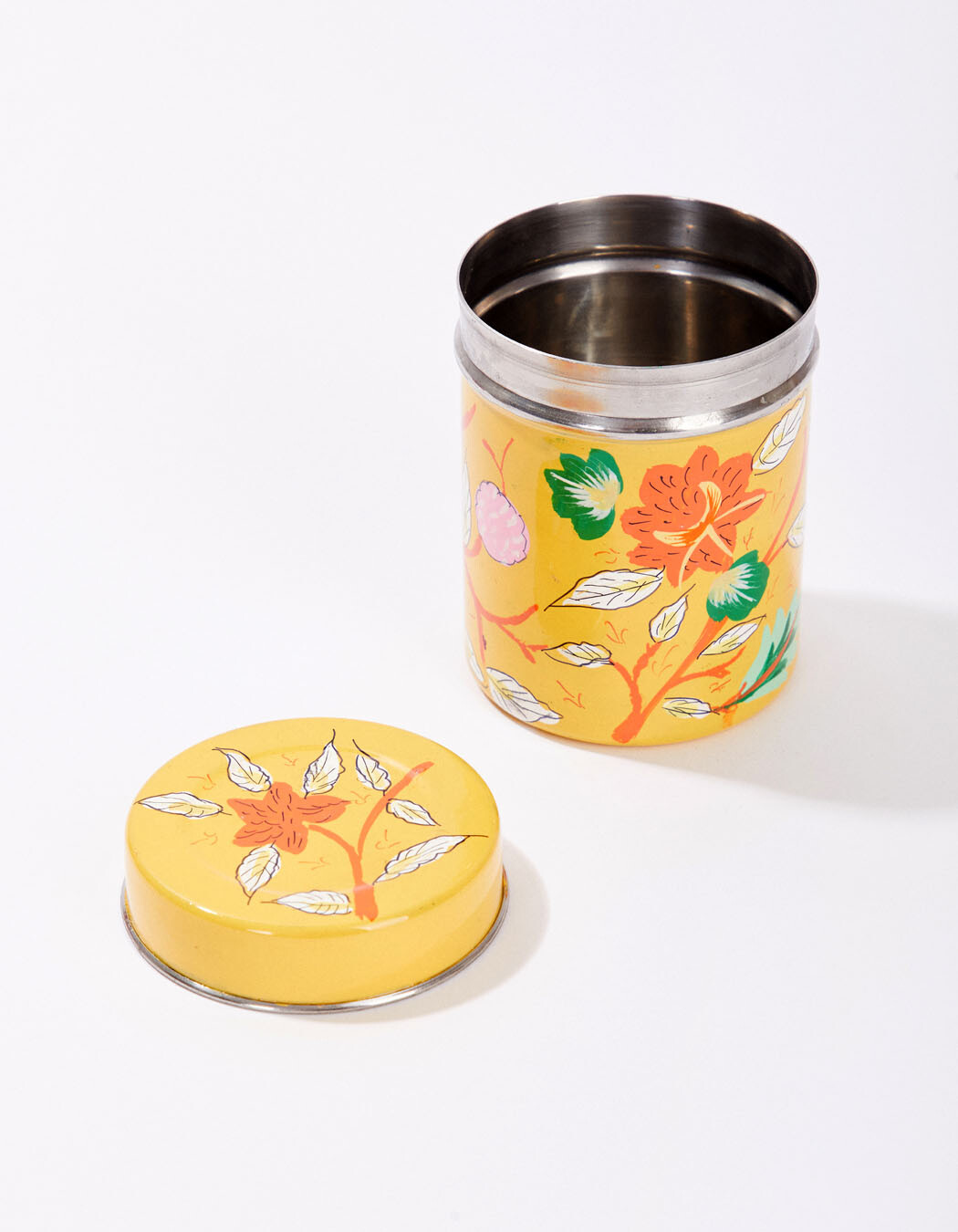 Hand-painted enamel tea caddy femme La Fianc&eacute;e